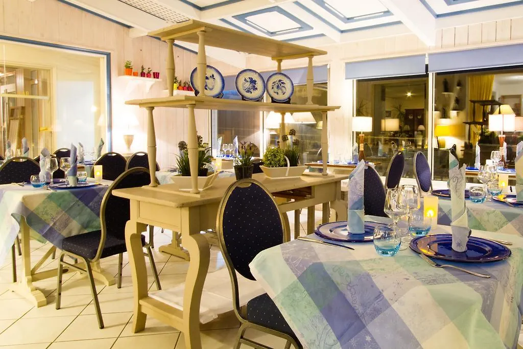 Hotel Restaurant De La Plage Audierne